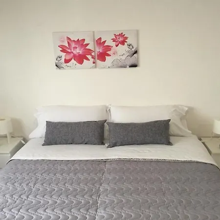 Nella Valle Hotel 2*